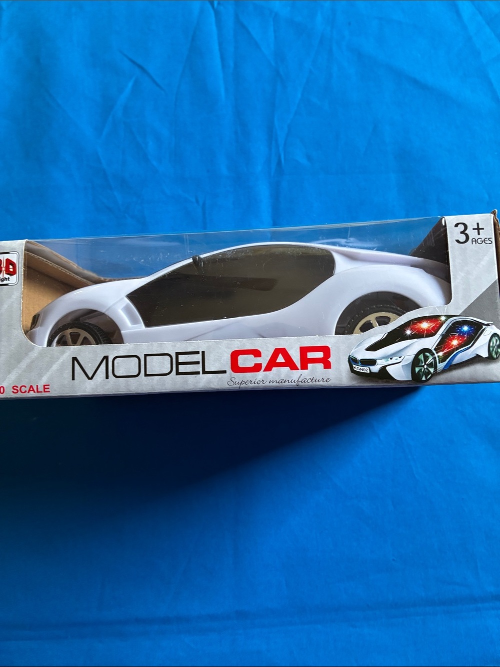 White Model Car Toy - Sleek Sports Design